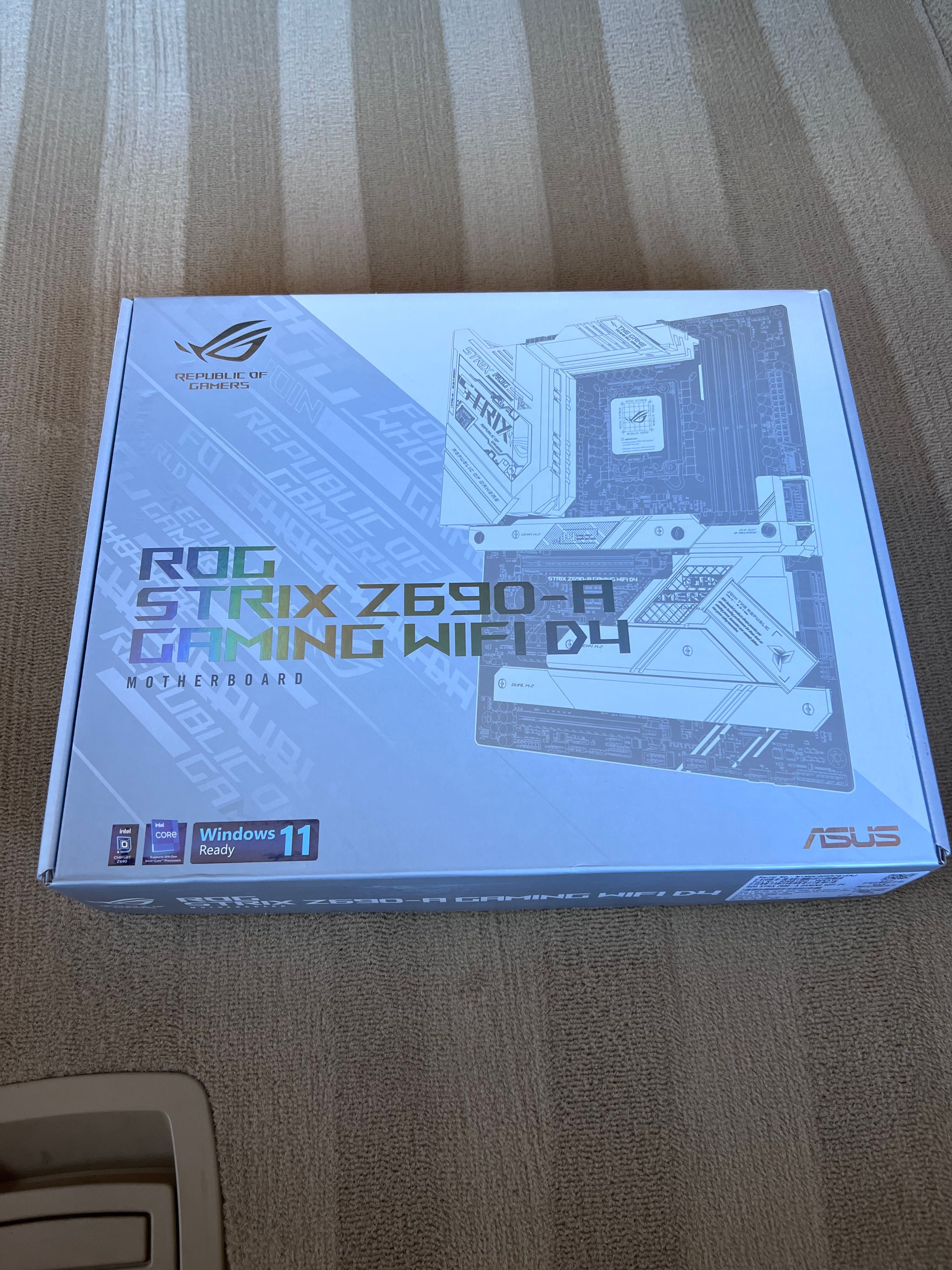 Kit intel I7 12700k + placa de baza Asus Rog Strix Z690A wifi