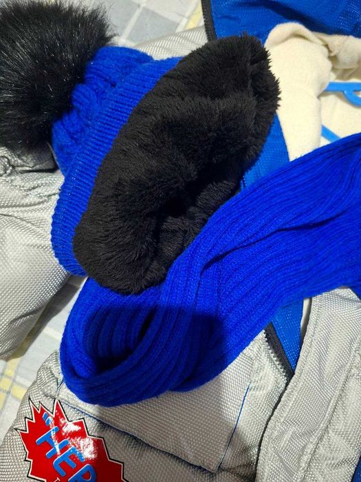 Куртка зимняя и комплект шапка шарф на мальчика