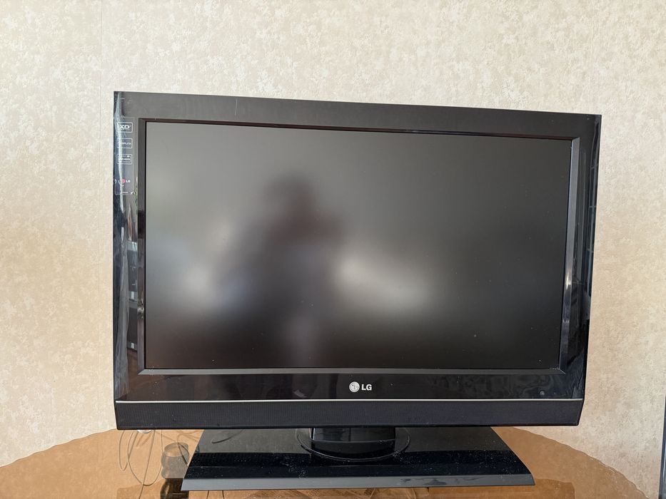 Продам LG телевизор