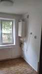 Vând urgent apartament 2 camere,renovat și cu centrala proprie,parter