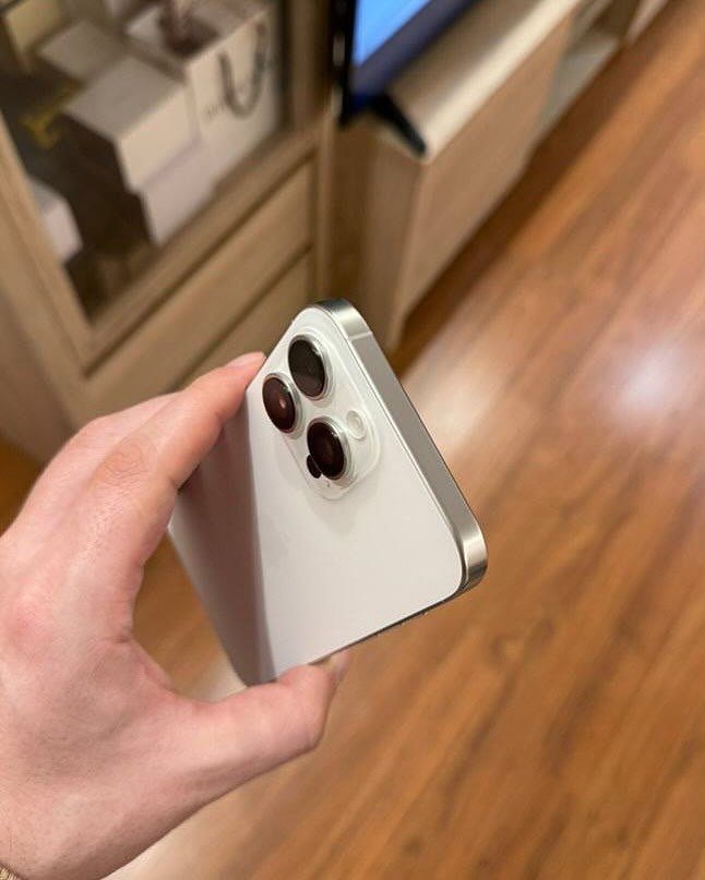 16 Pro Max 512GB White Titanium