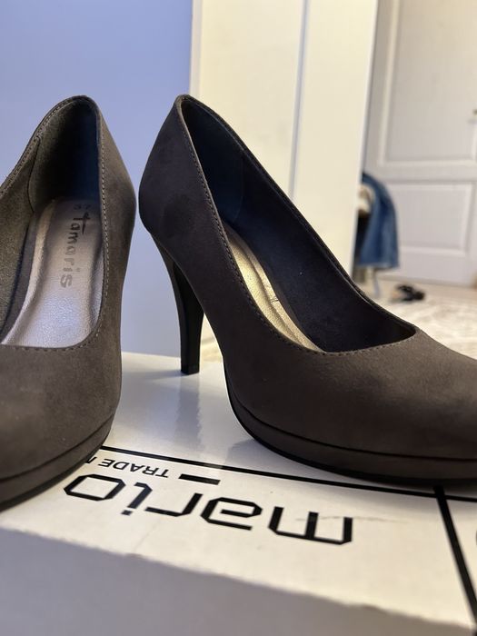 Обувь женская замшевая