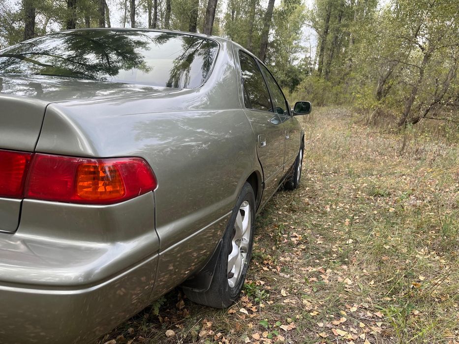 Срочно продам камри 25 американец