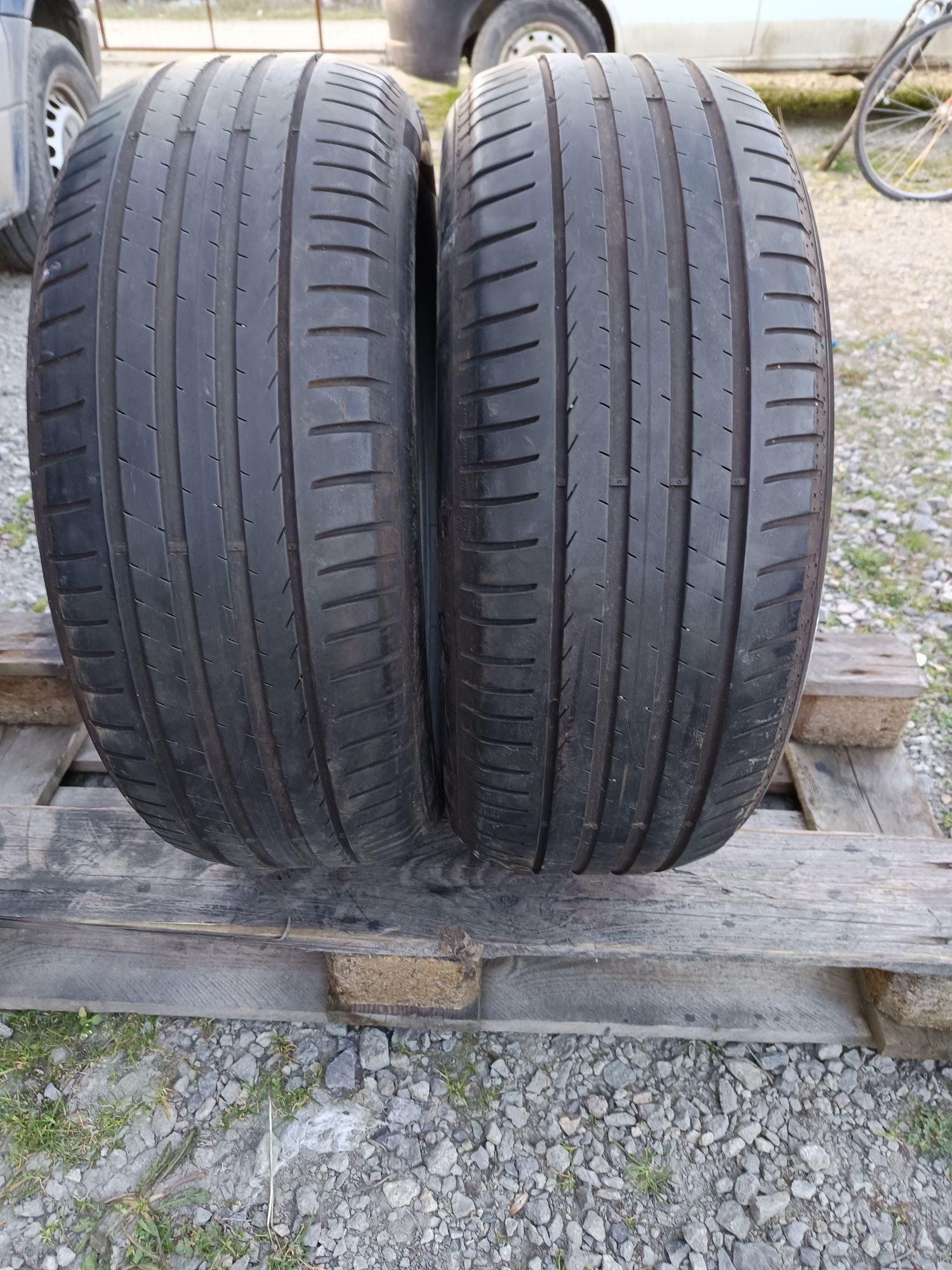 215 55 R 17 PIRELLI Дот 5020