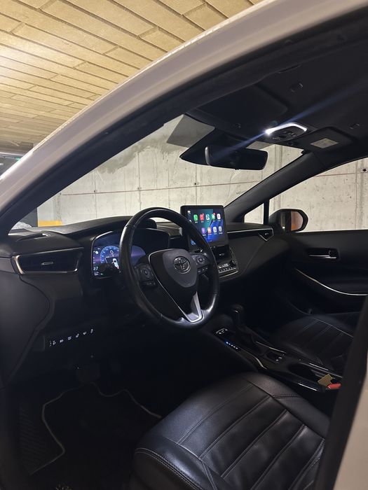 Toyota Corolla 1.8 Hybrid 140 CP, Virtual Cockpit #110.000 km