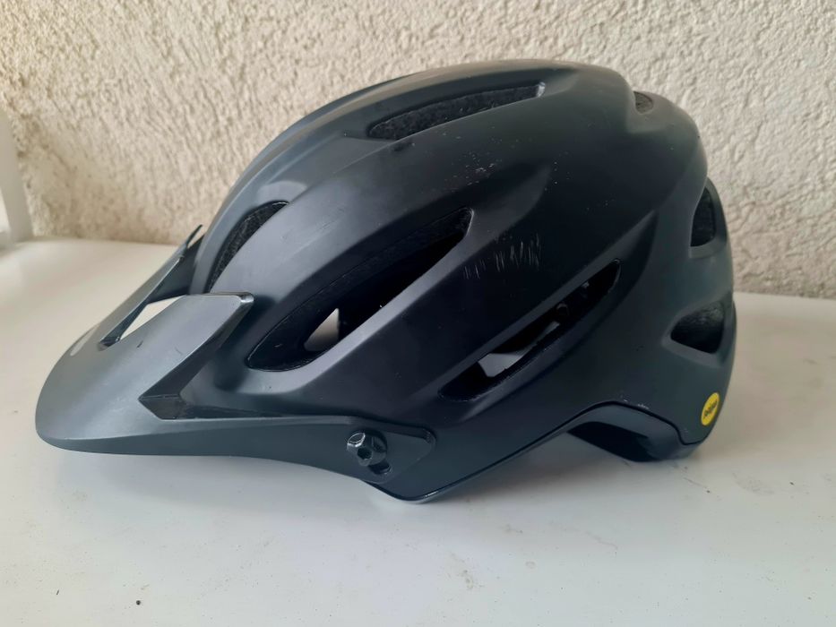 Cască de ciclism BELL 4FORTY, mărimea L 58-62 cm