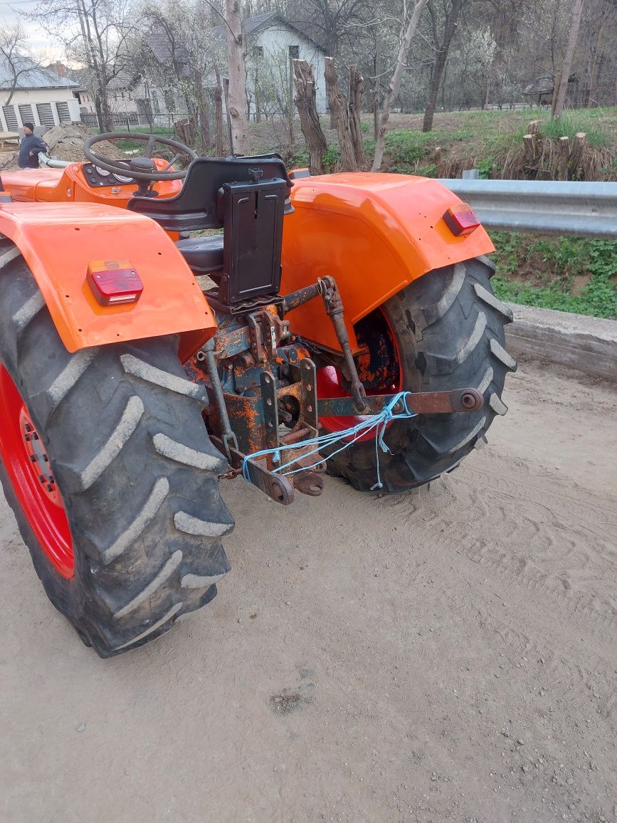 Tractor fiat 450