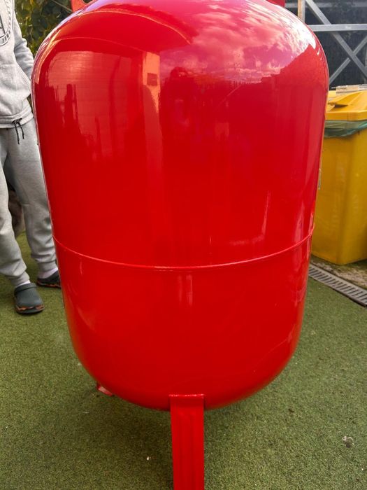 Vas de expansiune termic 300L