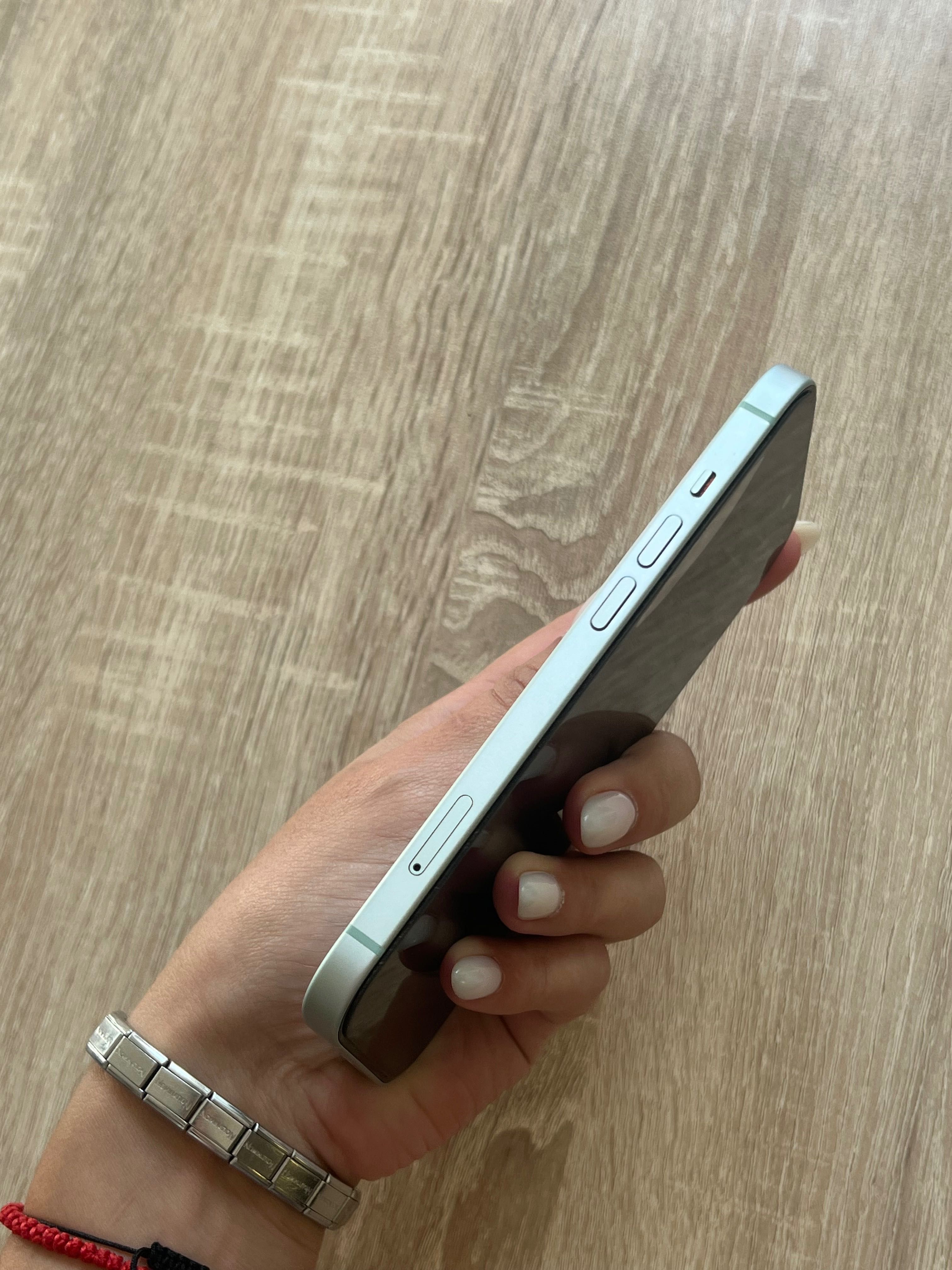 iPhone 15 зелен, 128GB