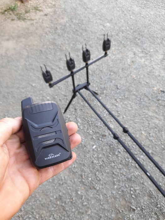 Vând set Rod pod ngt 4 posturi cu avertizori wind blade 513