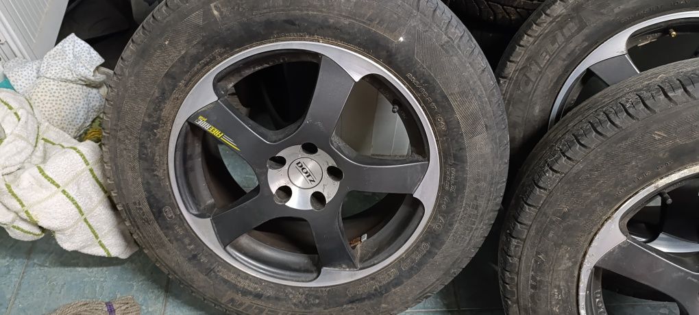 Vând jante aliaj dotz 5x108 pe r17