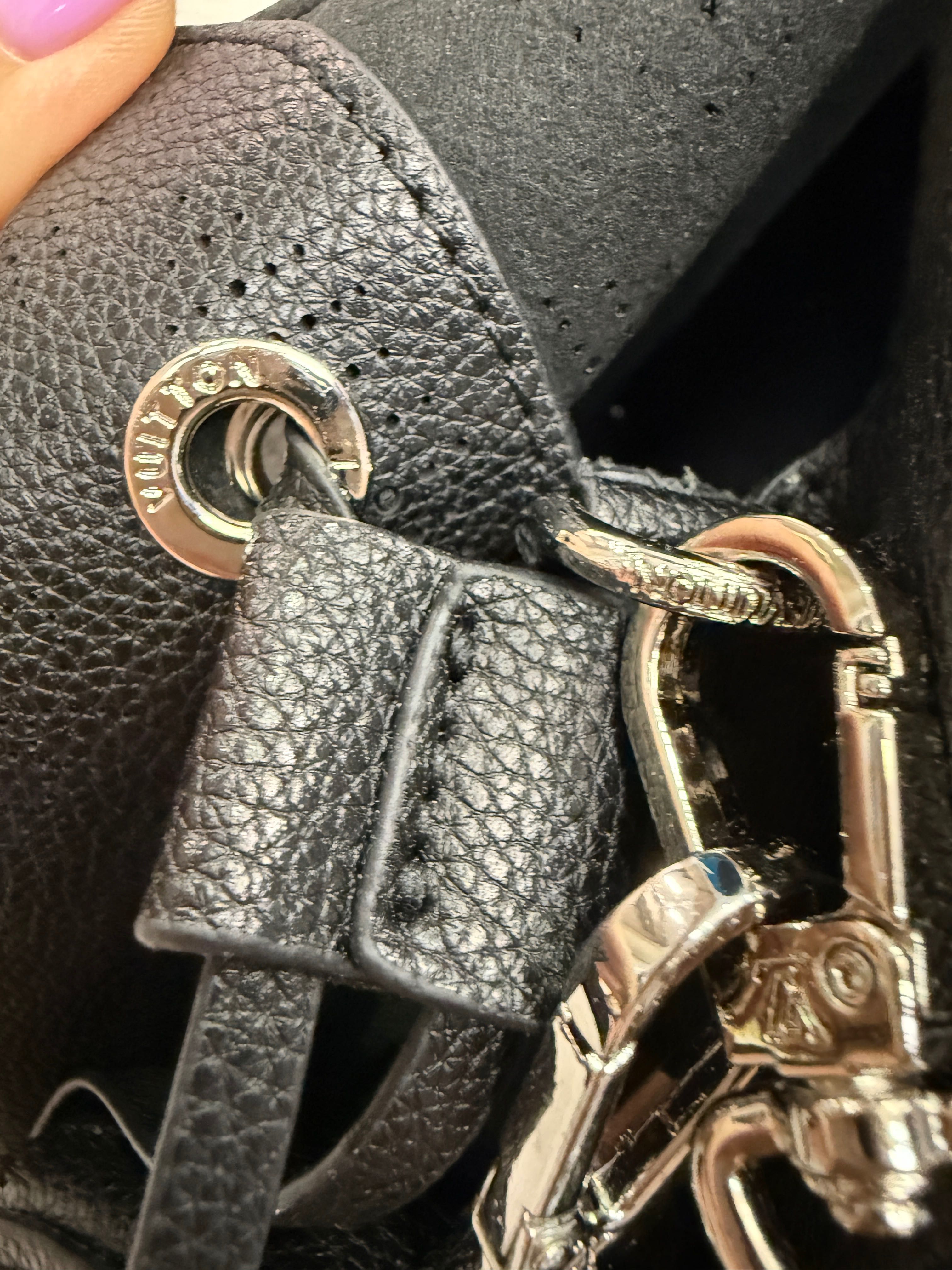 Дамска чанта Louis Vuitton