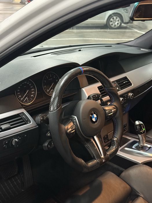 Карбоновый руль на бмв Е60.61
