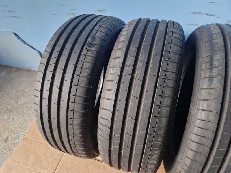 4 Pirelli R19 235/50/ летни гуми 
DOT 1721