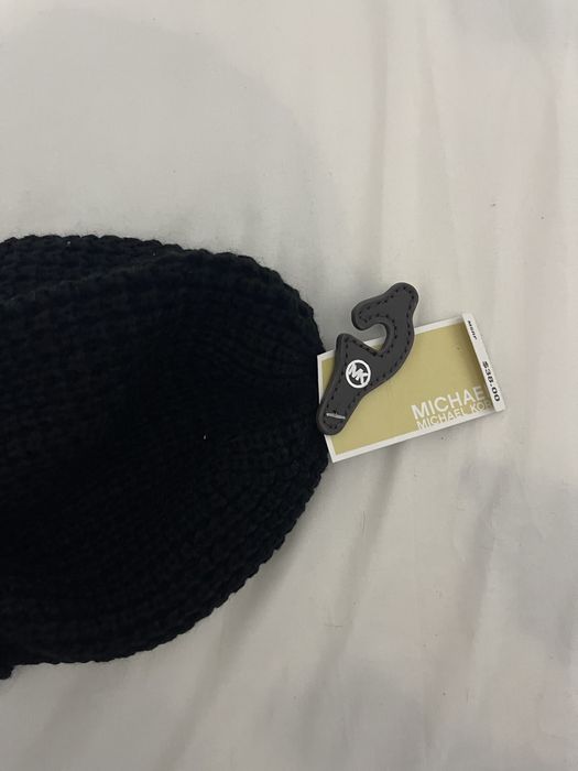 Caciula Michael Kors originala