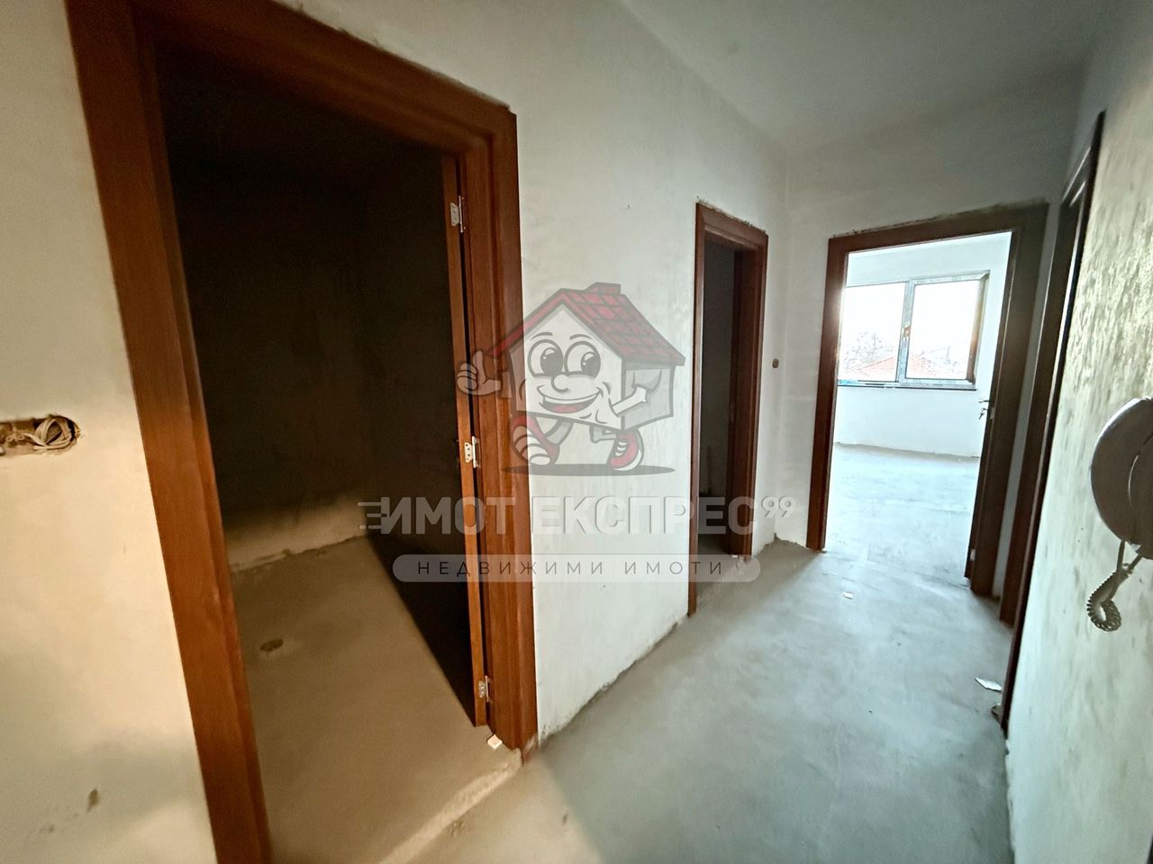 Продава се Тристаен апартамент в Асеновград - 118 кв.м за 1060 €/кв.м - Снимка #7