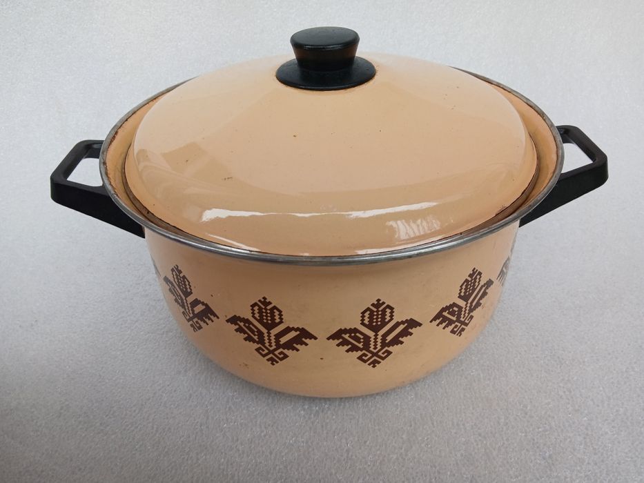 Тенджера за готвене от Шумен