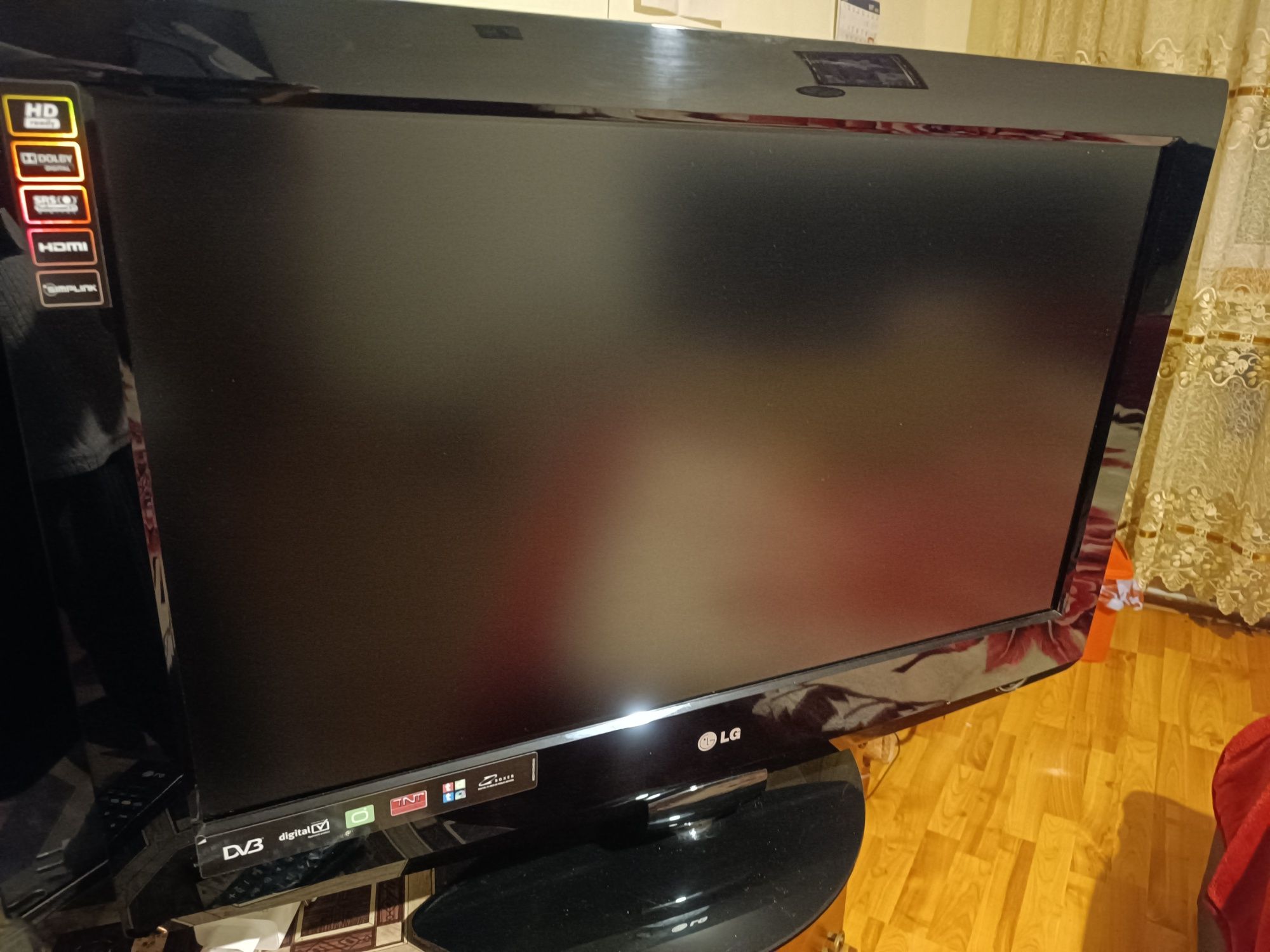 Телевизор LCD LG 32