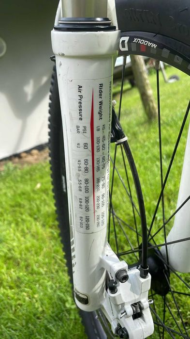 cannondale sl trail 3 cadru M roti de 26.