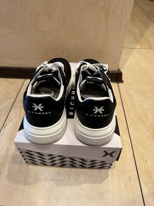 Мъжки обувки John Richmond