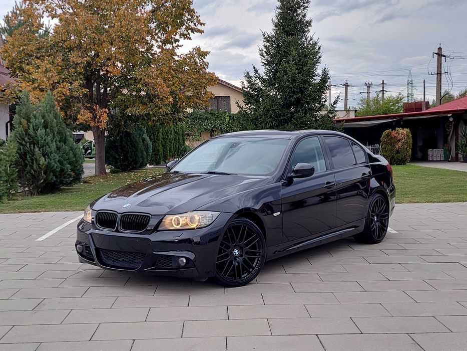 BMW E90 320d 177cp *2010* M-Pack Exterior / Navi / Xenon