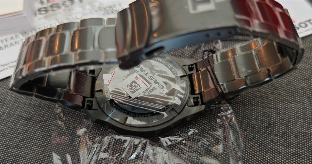 TISSOT SEASTAR 1000 QUARTZ 40mm чисто нов часовник кутия 100% оригинал