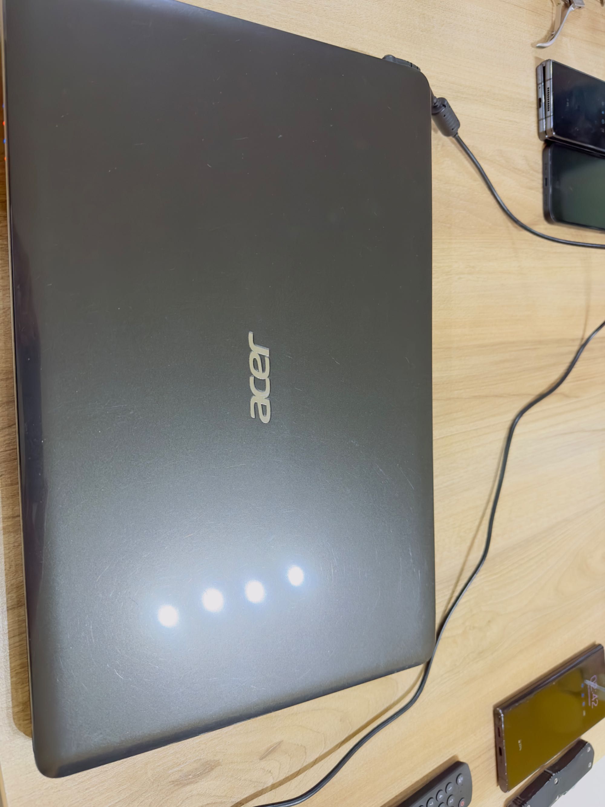 ACER 15” 200GB HDD