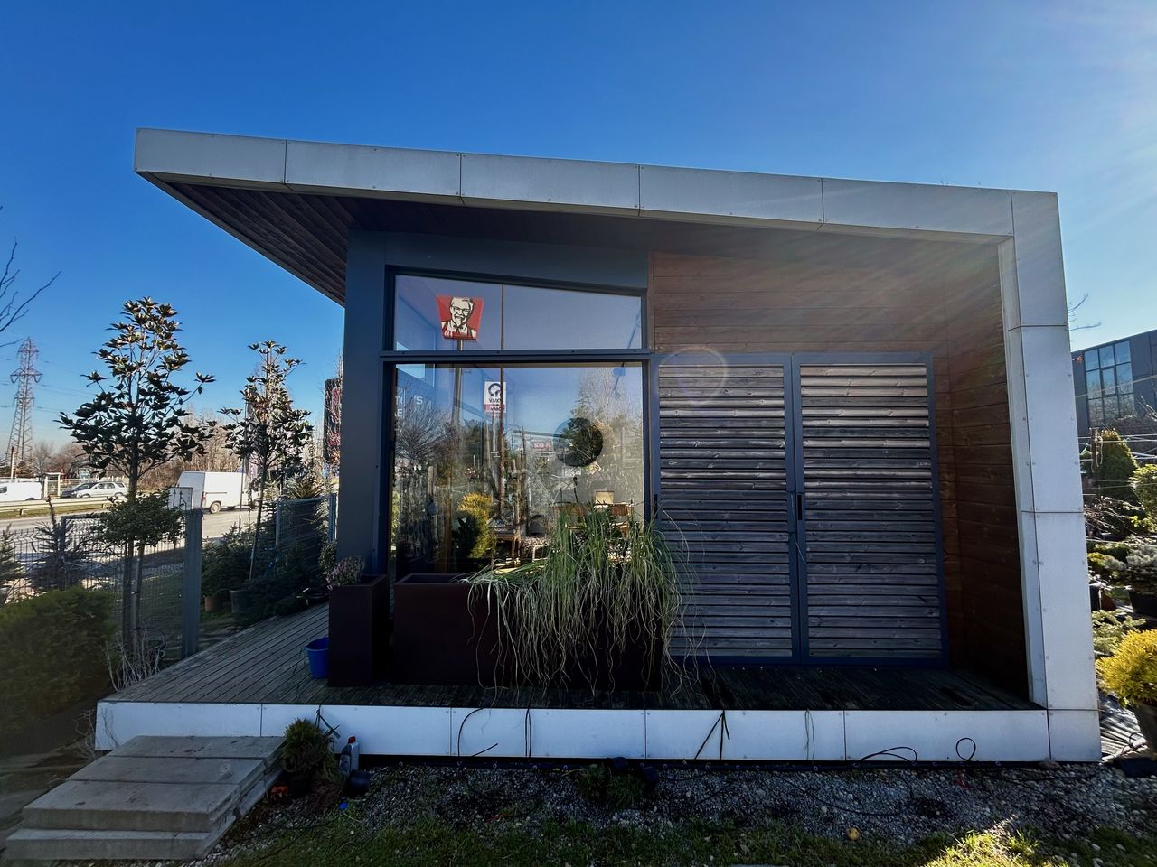 Продава се Къща в София, в.з. Киноцентъра 3 част - 42 кв.м за 547 €/кв.м - Снимка #1