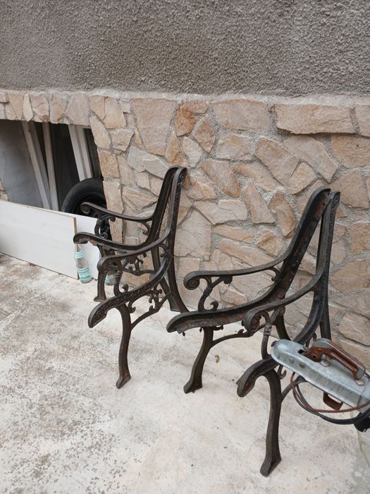 Picioare din fontă pentru bancă