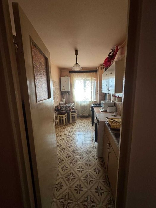 Apartament 3 camere decomandat, 66 mp, Deva – B-dul Decebal, etaj 4