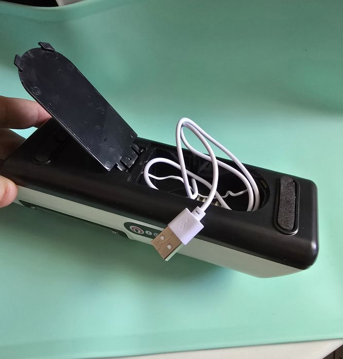 Ascuțit cuțite electric (acumulator)