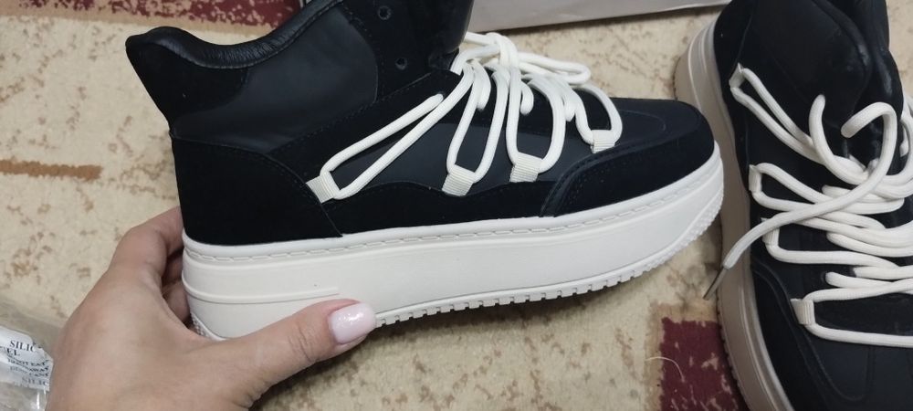 Обувь новая женская .