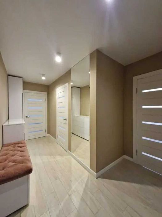 Дава се под наем Двустаен апартамент в София, Зона Б-18 - 65 кв.м за 433.5 € - Снимка #1