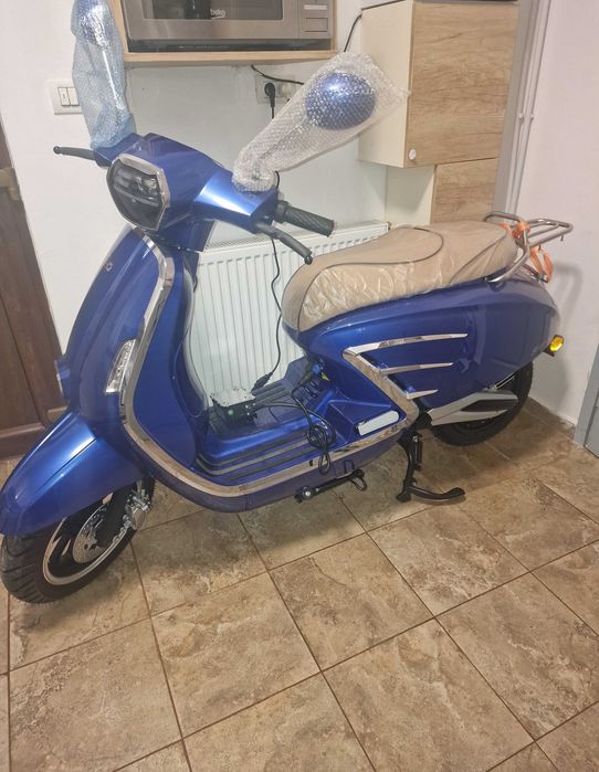 Scuter electric nou
