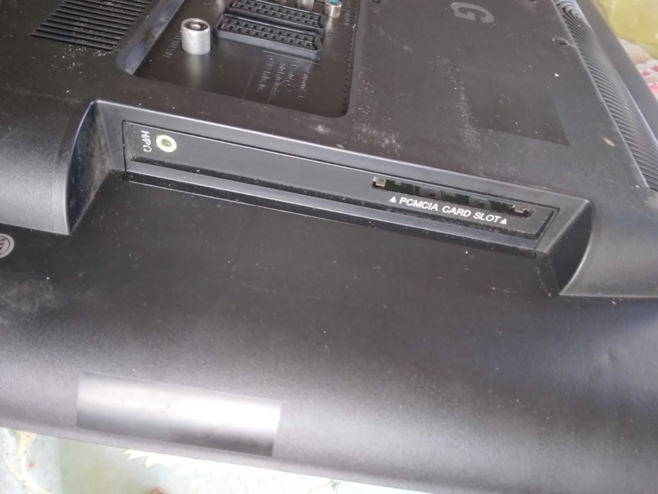 Продавам телевизор LG