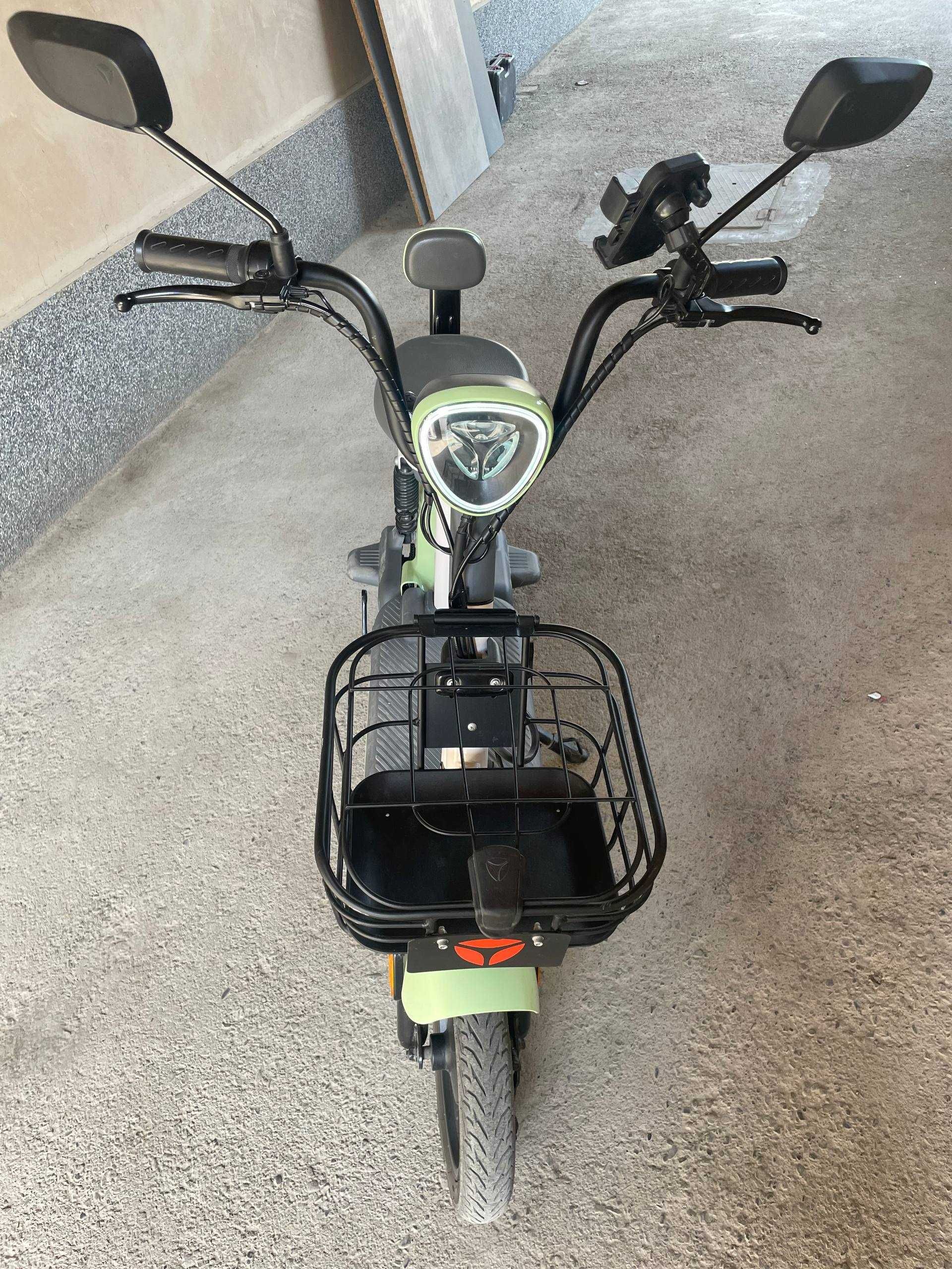Skuter Yadea Ding modeli - 2025 (holati a'lo)