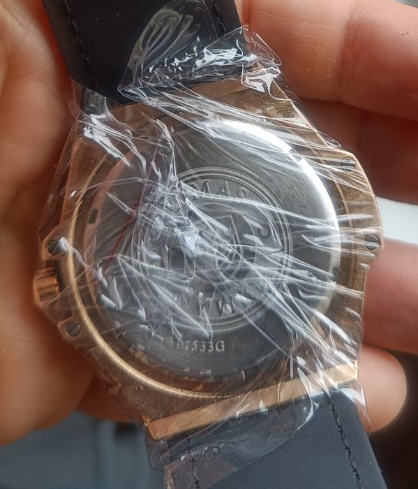 НОВ Мъжки часовник