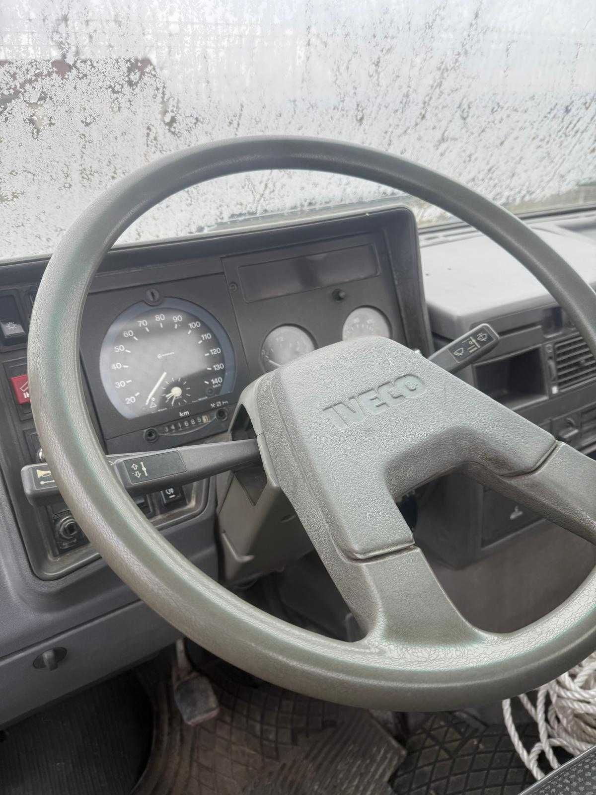 Camion Iveco Daily 35.8