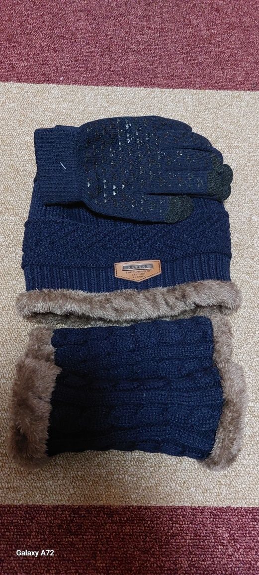 Set  căciulă guler căptușite si mănuși unisex