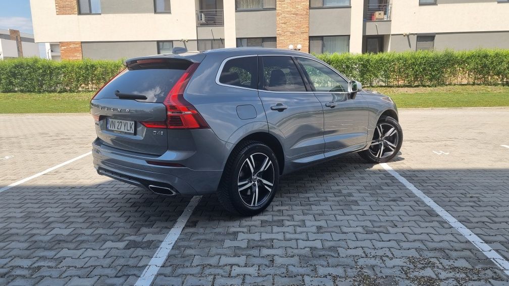 Volvo  XC 60 / R - DESING  / 2019  /  190 CAI