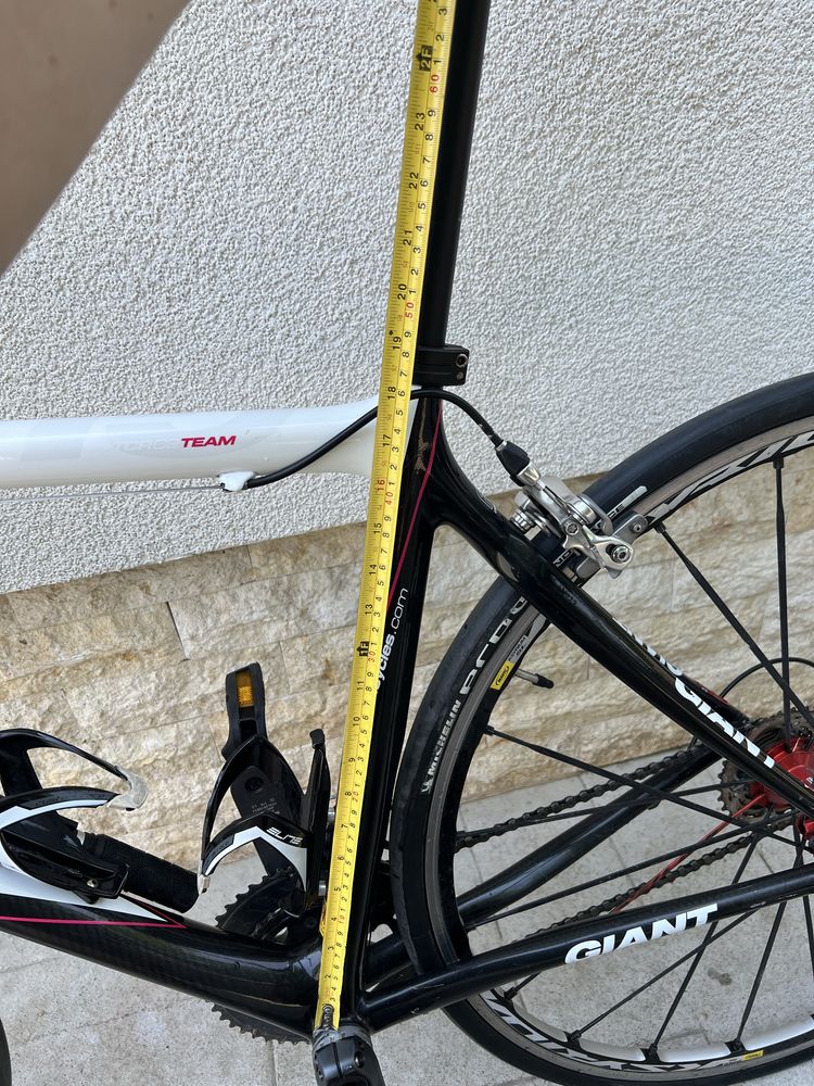 Vând Bicicletă Cursieră Giant Carbon – Ediție Limitată T-Mobile