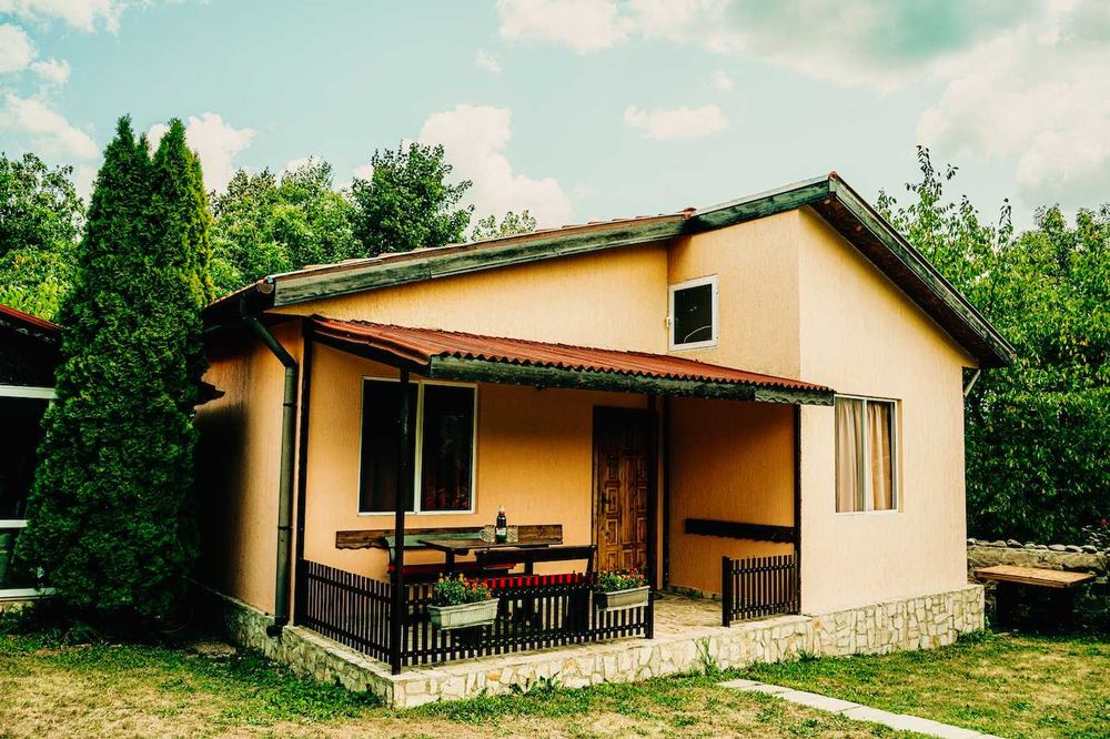 Къща за гости и вила с басейн Маркашница - гр. Белоградчик