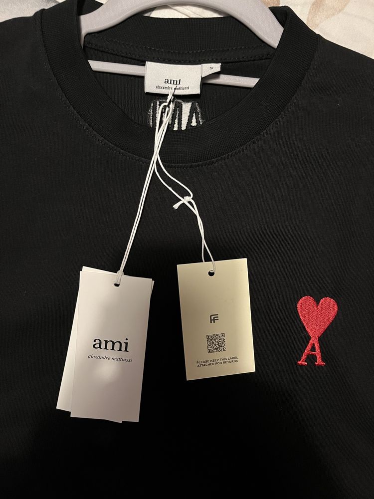 Ami Paris тениска