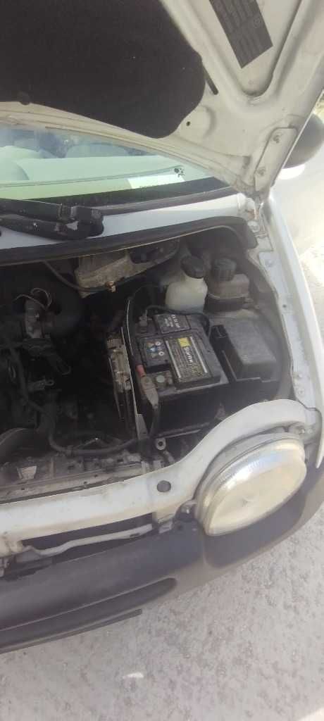 Renault Twingo 1.2i - 1800лв