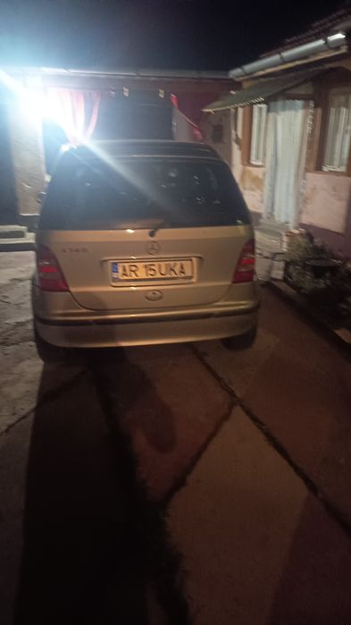 Vând sau schimb Mercedes a clas