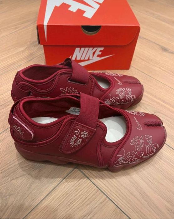 Nike Air Rift Botanical - tabi din piele