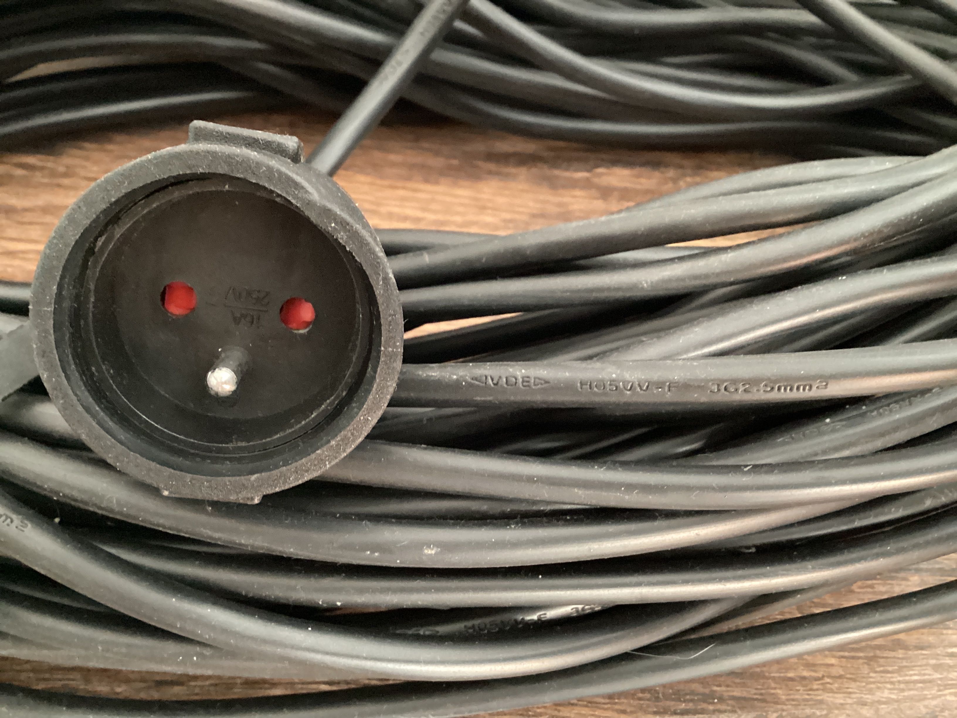 Удължител 40м, 3х2.5мм, IP44, 16A, 230v~50Hz