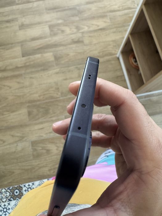 OPPO Reno 13 5G – stare excelentă, factura , garantie 24 luni