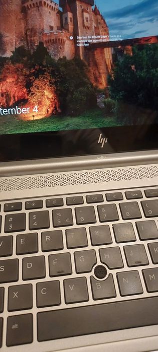 HP EliteBook Touchscreen i7/16gb Gen8 840 G5