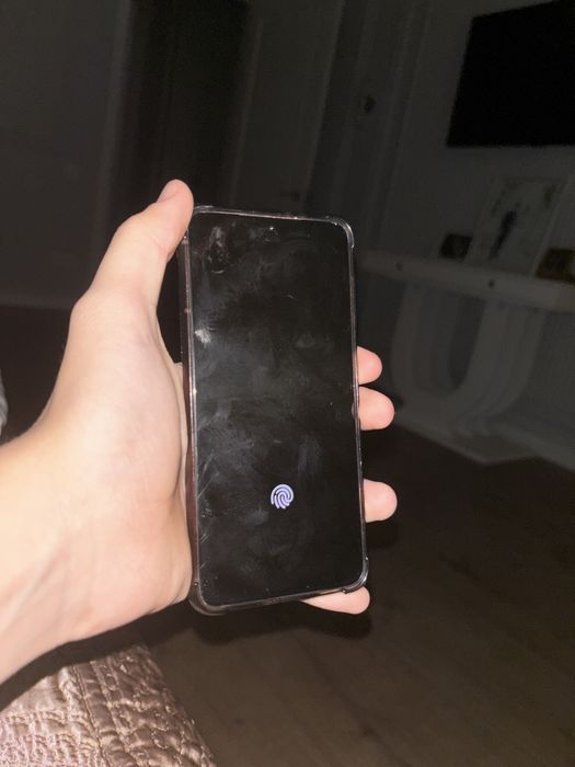 Самсунг s21 в хорошем